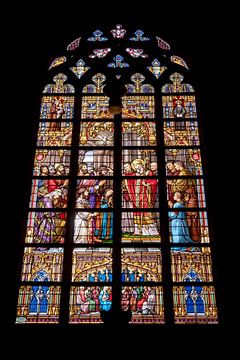 Glas in lood raam Sint Jan kathedraal van Foto Amsterdam/ Peter Bartelings