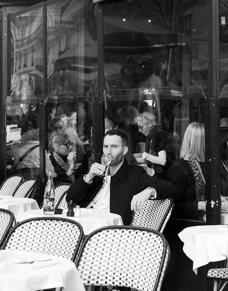 Street photography in Paris by Prisca van Dorrestein