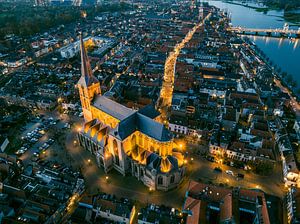 Kampen Bovenkerk dans la vieille ville au coucher du soleil sur Sjoerd van der Wal Photographie