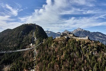Highline179 hangbrug in Tirol, Oostenrijk van Thomas Marx