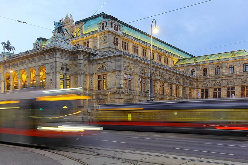 Light traces in Vienna by Patrick Lohmüller