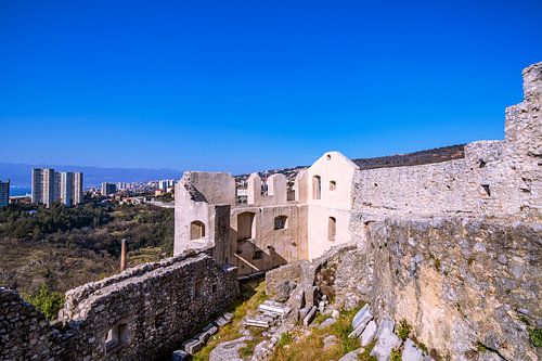 CROATIE : RUINES DU CHÂTEAU DE TRSAT - RIJEKA