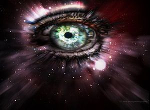 Eye from the Stars van Yvon van der Wijk