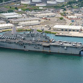 USS Boxer (LHD-4). sur Jaap van den Berg