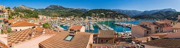 Panorama van Puerto de Soller, Mallorca van Alex Winter