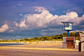 Clouds over Ahlbeck | Wolken boven Ahlbeck by Dieter Ludorf