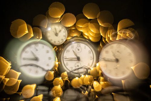 Zwevend tussen licht en tijd