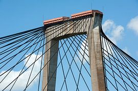 Heusden Bridge by Richard Wareham