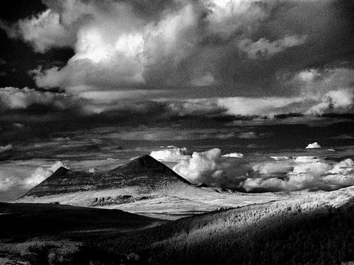 Een zadel in het land