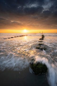 Release (breakwater Domburg) by Thom Brouwer