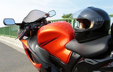 Motorrad und Helm