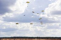 Airborne dropping Ede