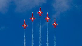 Patrouille de Suisse in very tight formation