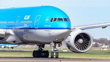 Taxiënde KLM Boeing 777-200.