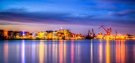 Le port de Göteborg de nuit sur Colin van der Bel