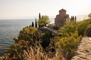 Église St. Jovan Kaneo au bord du lac d'Ohrid, Macédoine du Nord sur Jan Schuler