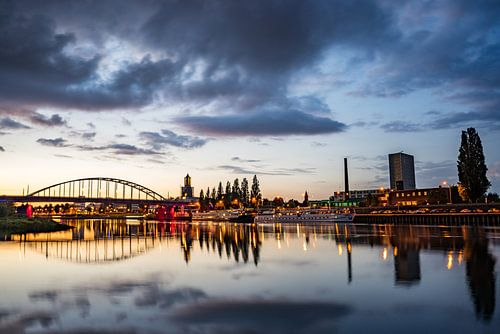 Evening falls over Arnhem