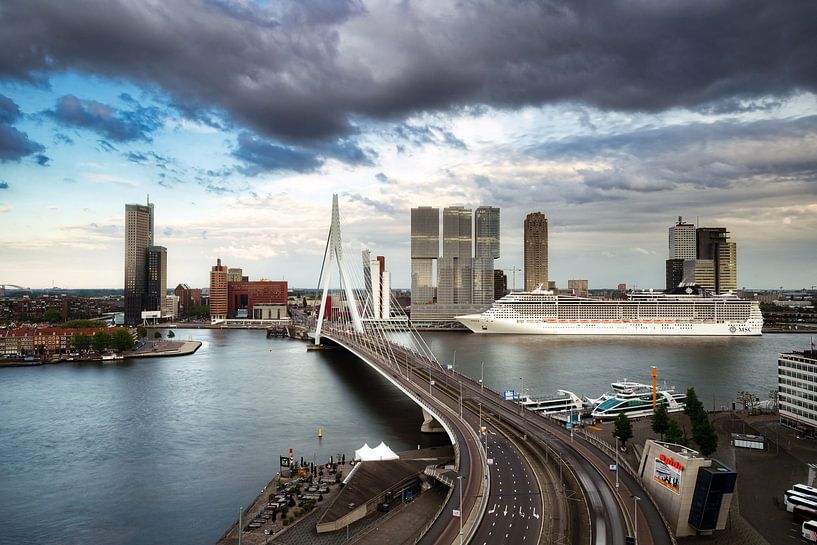 Visite in Rotterdam by Roy Poots