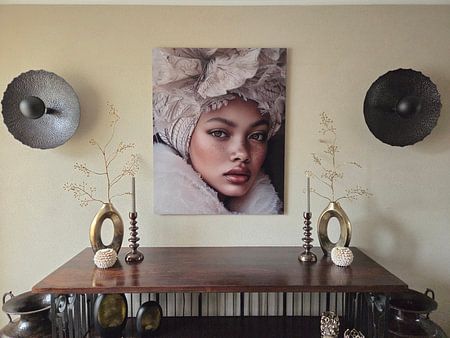Portrait moderne dans les tons beige et taupe