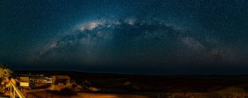 Panoramisch uitzicht op de Melkweg boven Namibië, Afrika van Patrick Groß