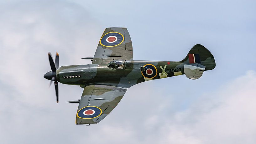 Supermarine 379 Spitfire FR14E. par Jaap van den Berg