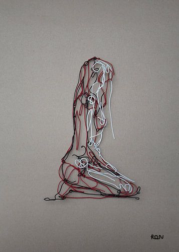 Meisje zittend rood draad