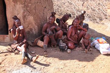Himba's in Kamanjab van Henk Langerak
