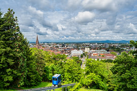 Ein Blick auf Freiburg im Schwarzwald von Andreas Völkel