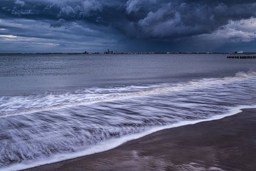 Dreiging over de Schelde van Sander Poppe