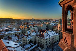 Uitkijktoren op het kasteel van Praag van Roy Poots