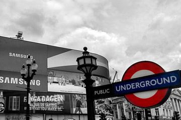 Londoner U-Bahn Piccadilly Circus von Mark de Weger