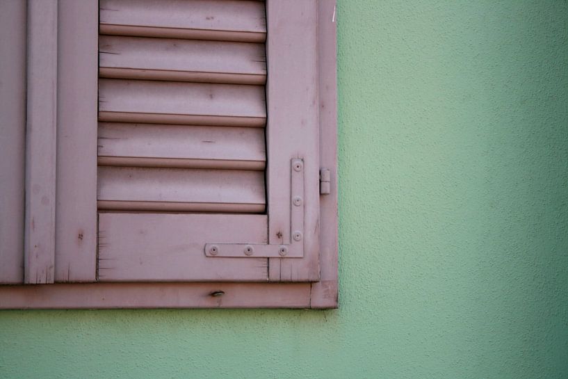 Colorful window van Marjolein Koster