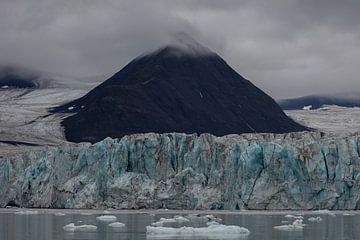 Spitsbergen - Mystieke zomerdag op de gletsjer van AylwynPhoto