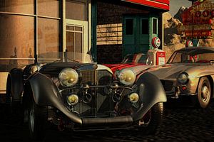Mercedes SSK 710 1932 mit Oldtimern Tankstelle