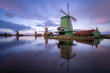 Coucher de soleil sur les moulins de Zaanse Shans sur Michiel Dros