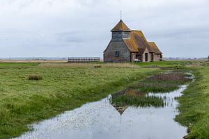 Eine einsame Kirche in Romney Marsh, England