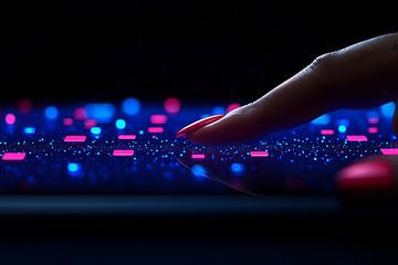 Rode nagel raakt digitale interface van Frank Heinz