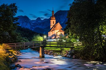 Kerk blauwe uur, Alpen Duitsland van Bob Slagter