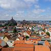 Blick über die Dächer der Hansestadt Rostock von Reiner Conrad