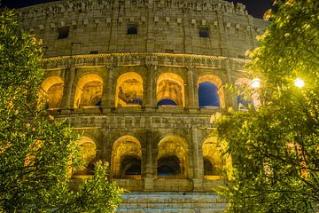 Details van de bogen die deel uitmaken van het gigantische Colosseum in Rome - Italië