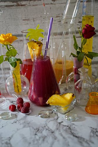 Framboos en ananas gin cocktail.