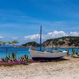 Traumstrand auf der griechischen Insel Amouliani von Ursula Di Chito - Fotografie und Fotokunst