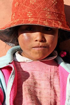 Meisje in Peru van Gert-Jan Siesling
