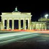 Tegenover de Brandenburger Tor in Berlijn van Sven Wildschut