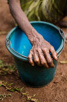Auf der anderen Seite des Kristalls | Hand