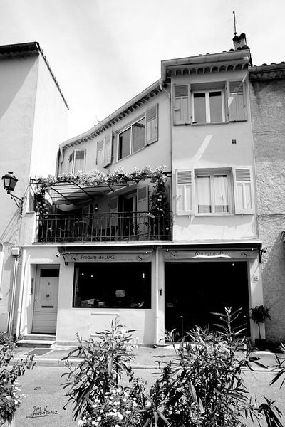 Maison typique à Saint-Tropez par Tom Vandenhende