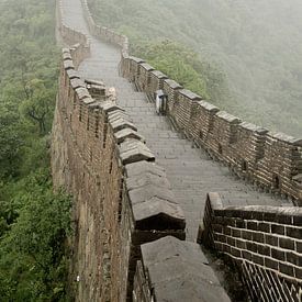 Chinese muur in de wolken van Cindy Mulder