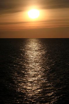 Oostzee bij zonsondergang