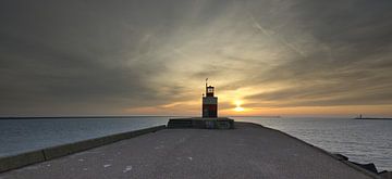 North Pier at sunset by peterheinspictures