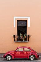 Rode Volkswagen Kever in Mexico